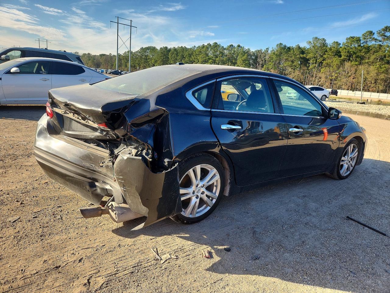 2017 NISSAN ALTIMA