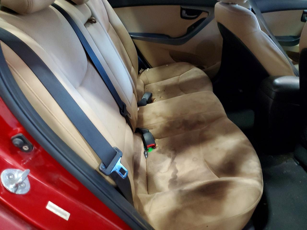 2012 HYUNDAI ELANTRA