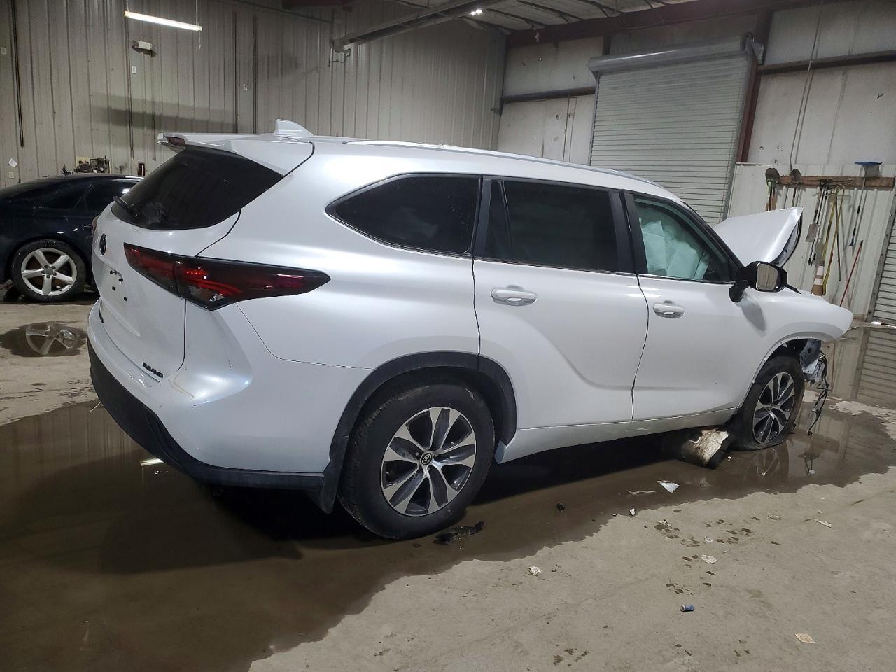 2024 TOYOTA HIGHLANDER