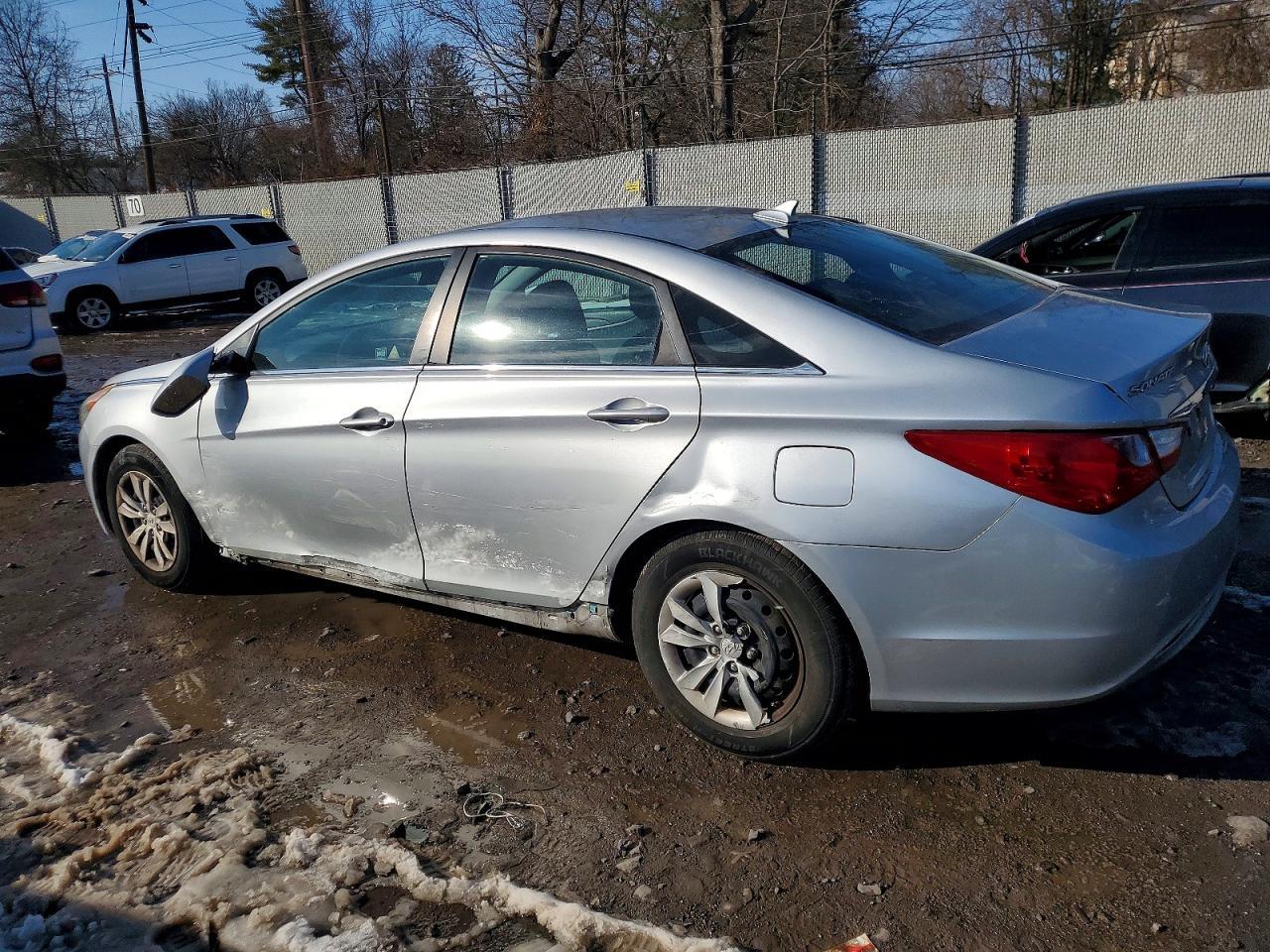 2011 HYUNDAI SONATA