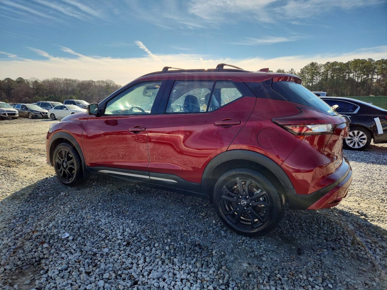 2023 NISSAN KICKS