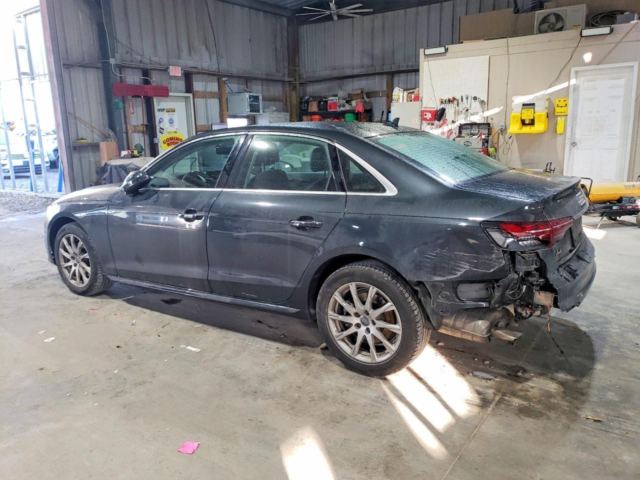 2020 AUDI A4