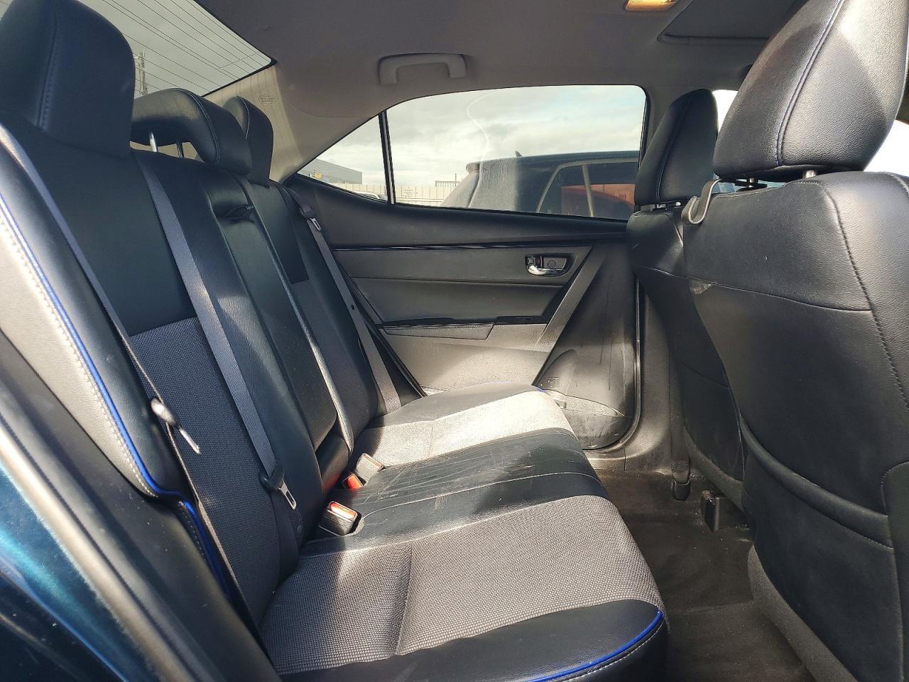 2017 TOYOTA COROLLA