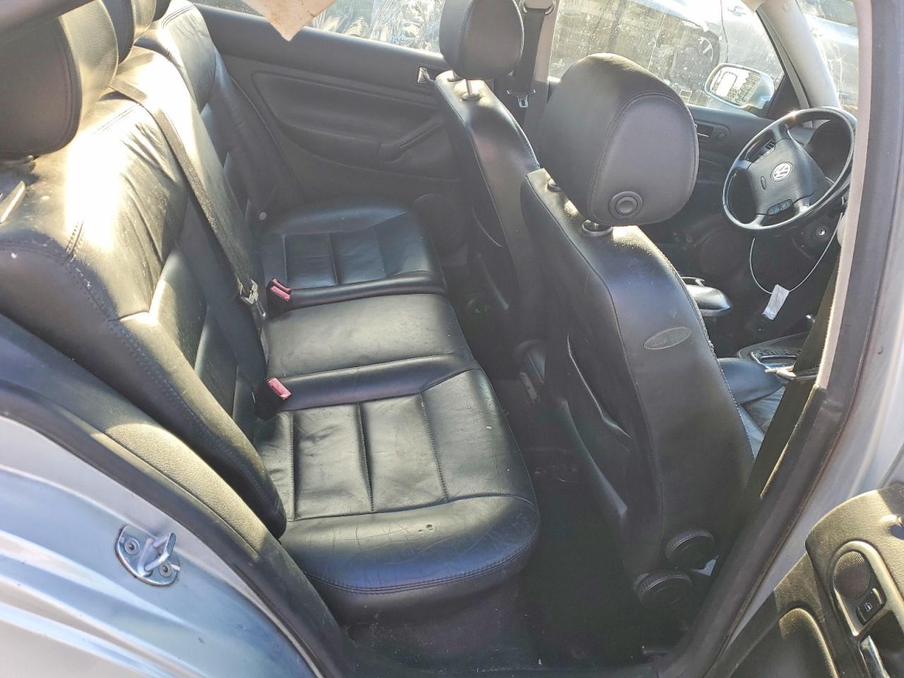 2003 VOLKSWAGEN JETTA
