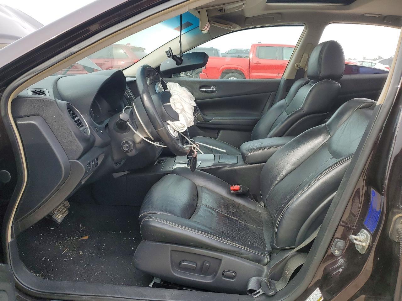 2014 NISSAN Maxima