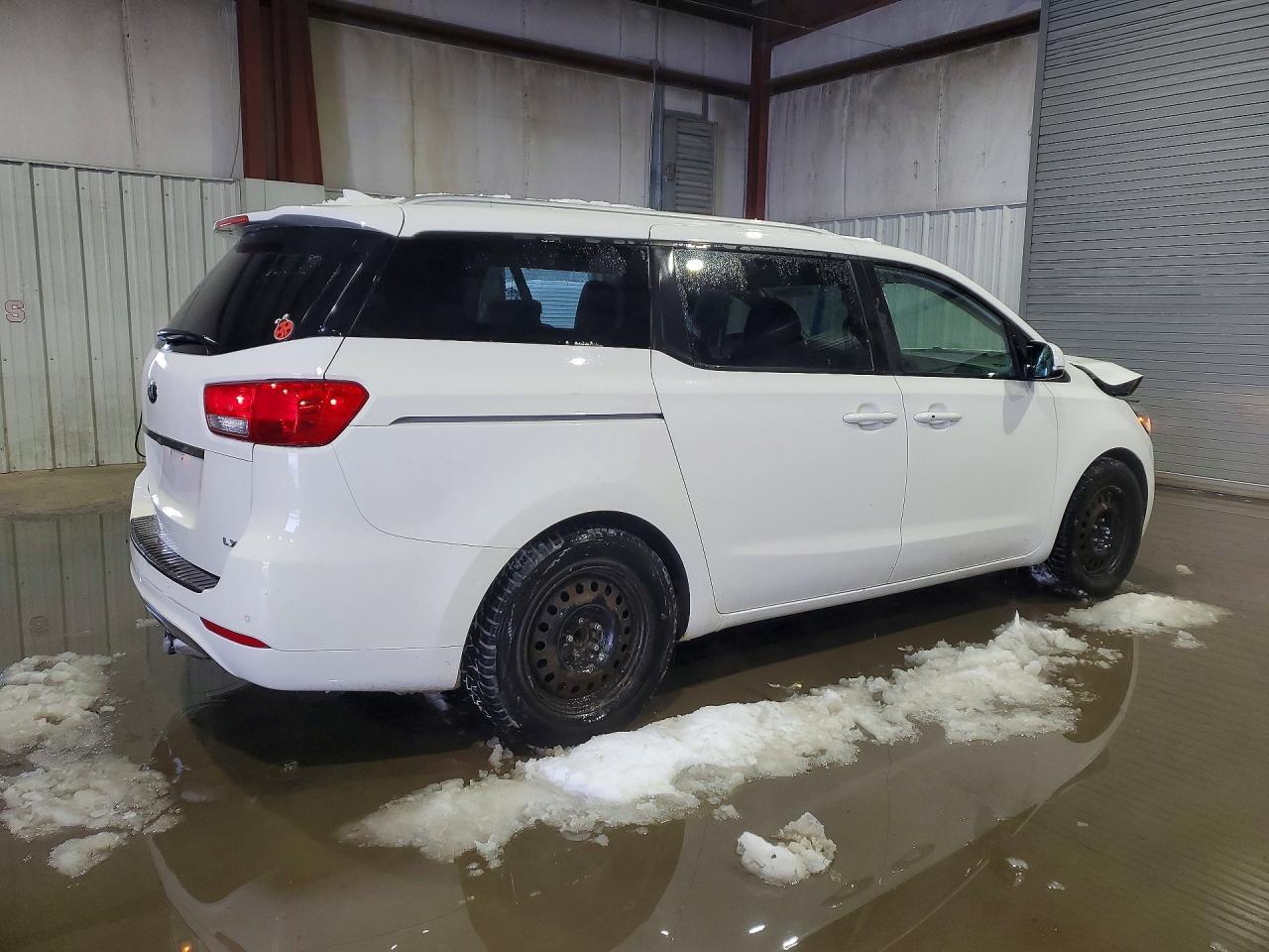 2017 KIA SEDONA