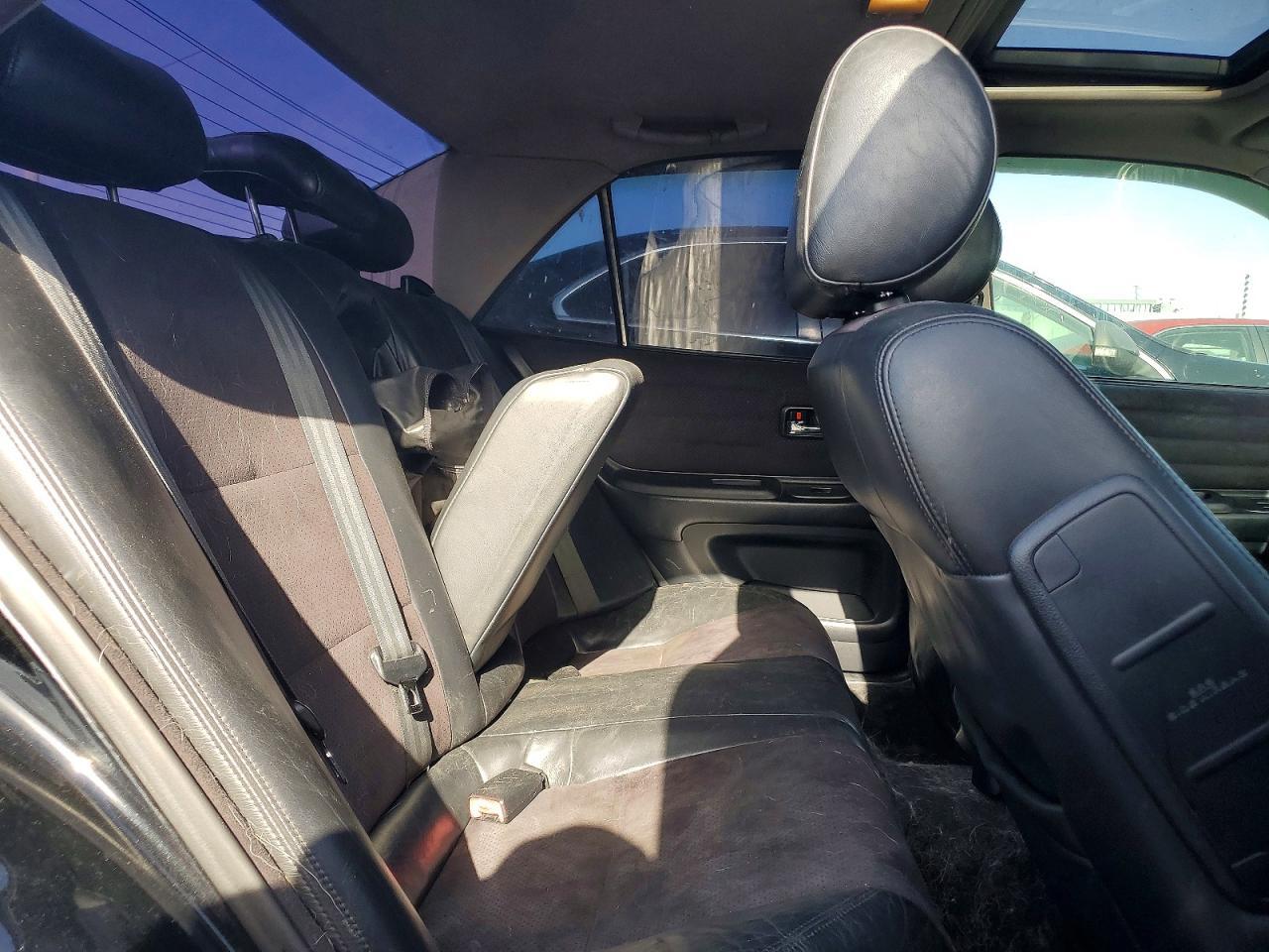 2001 LEXUS IS 300