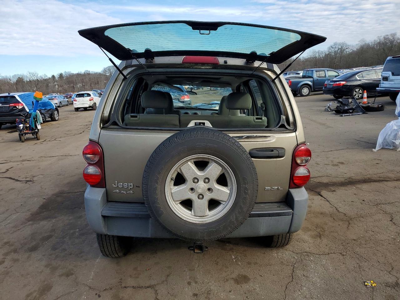 2005 JEEP Liberty