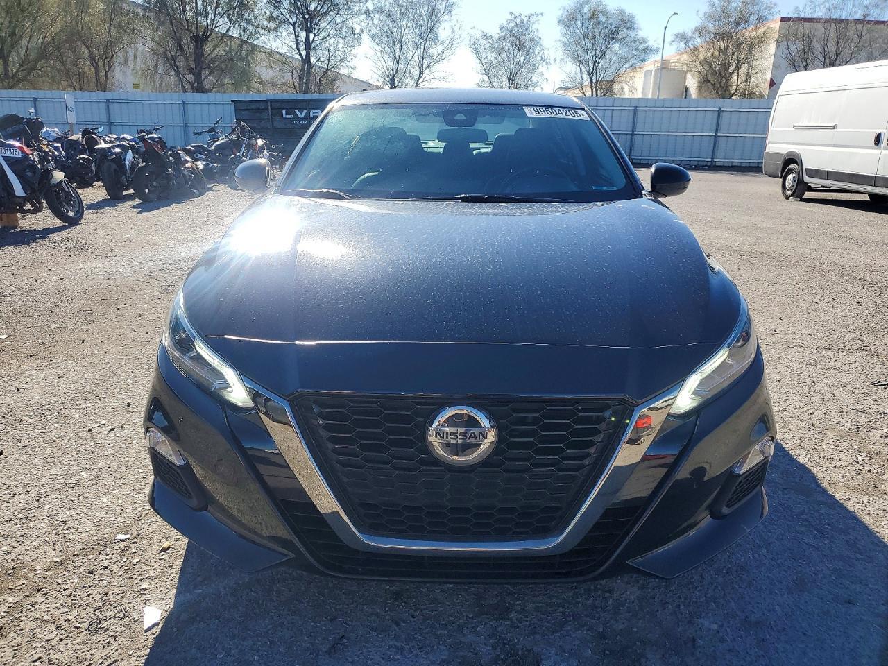 2021 NISSAN ALTIMA