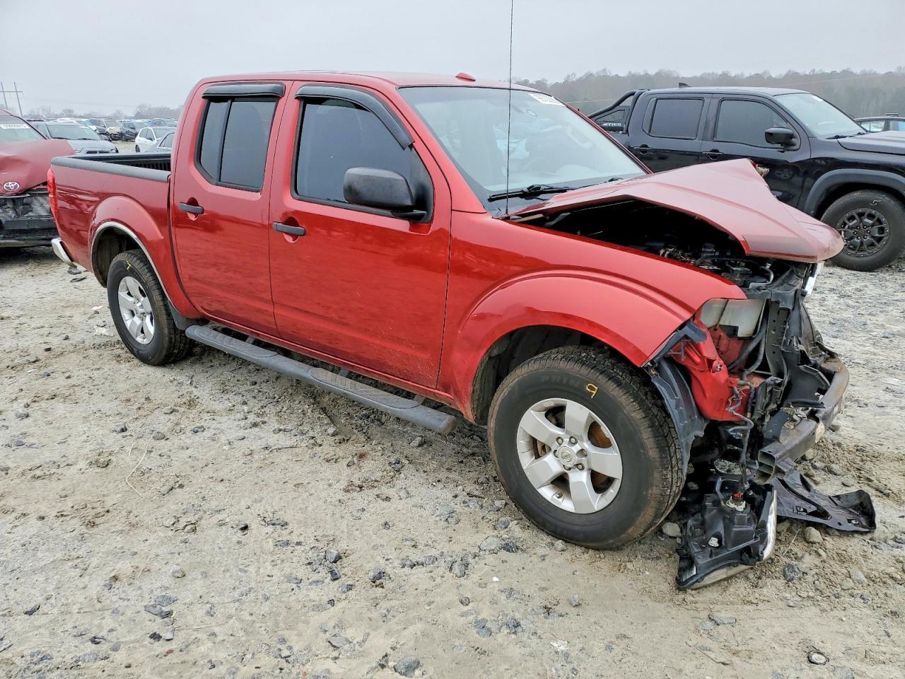 2013 NISSAN Frontier