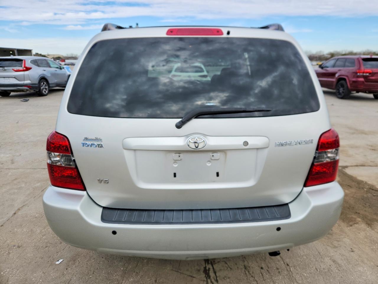 2006 TOYOTA HIGHLANDER