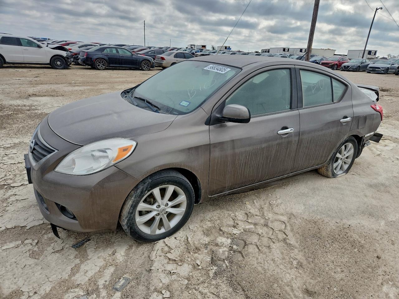 2014 NISSAN VERSA