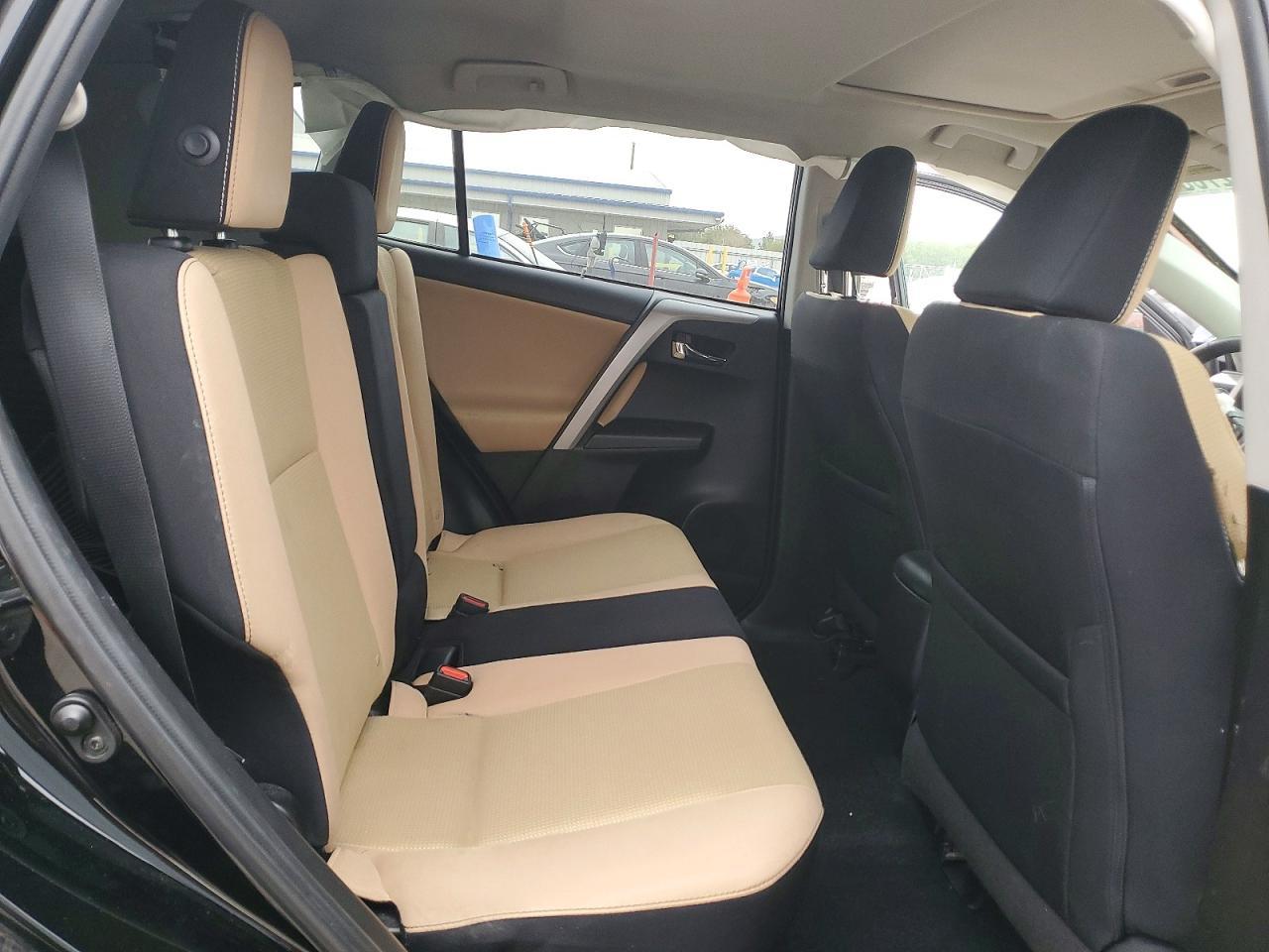 2016 TOYOTA RAV4