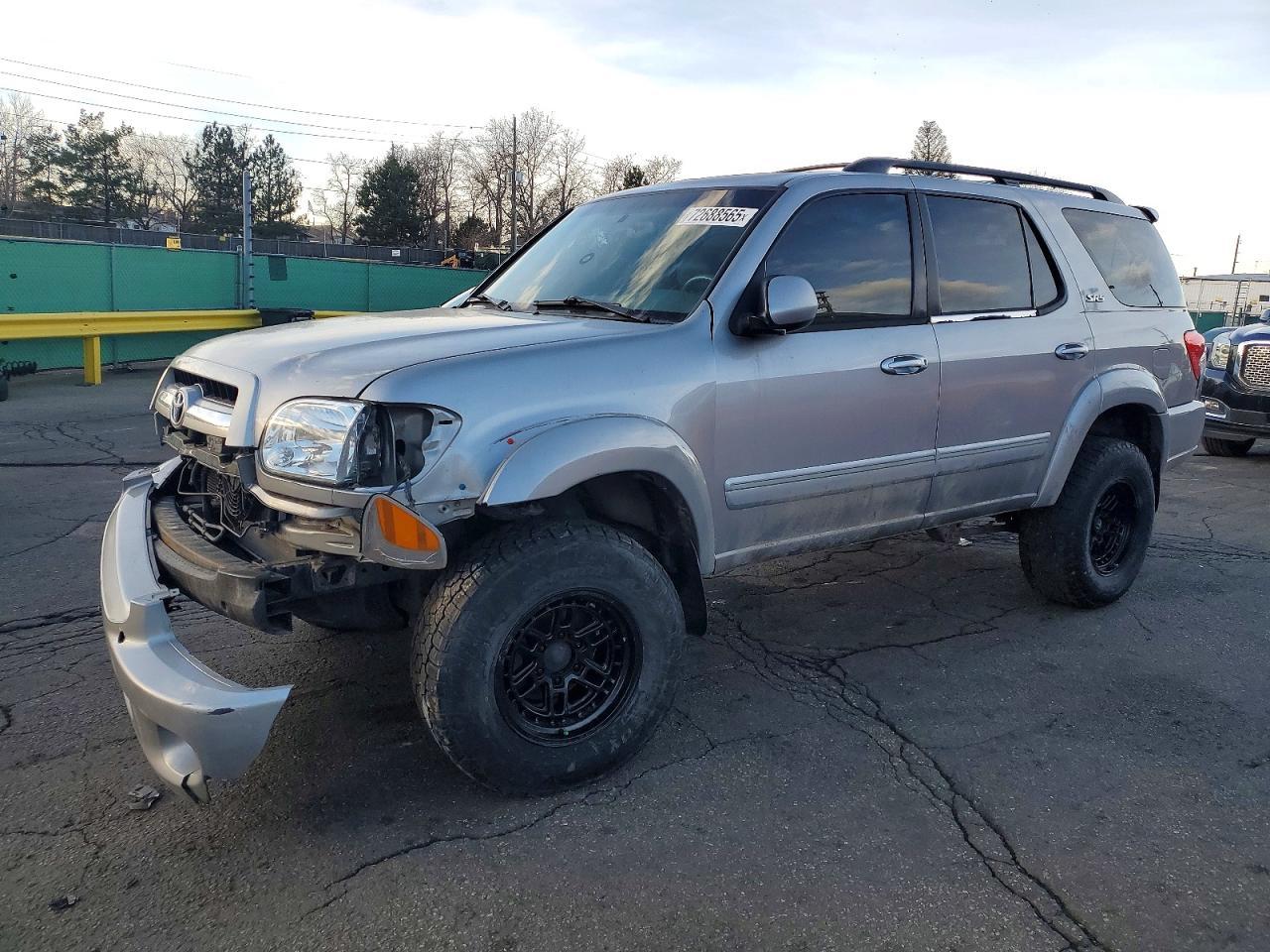 2005 TOYOTA Sequoia