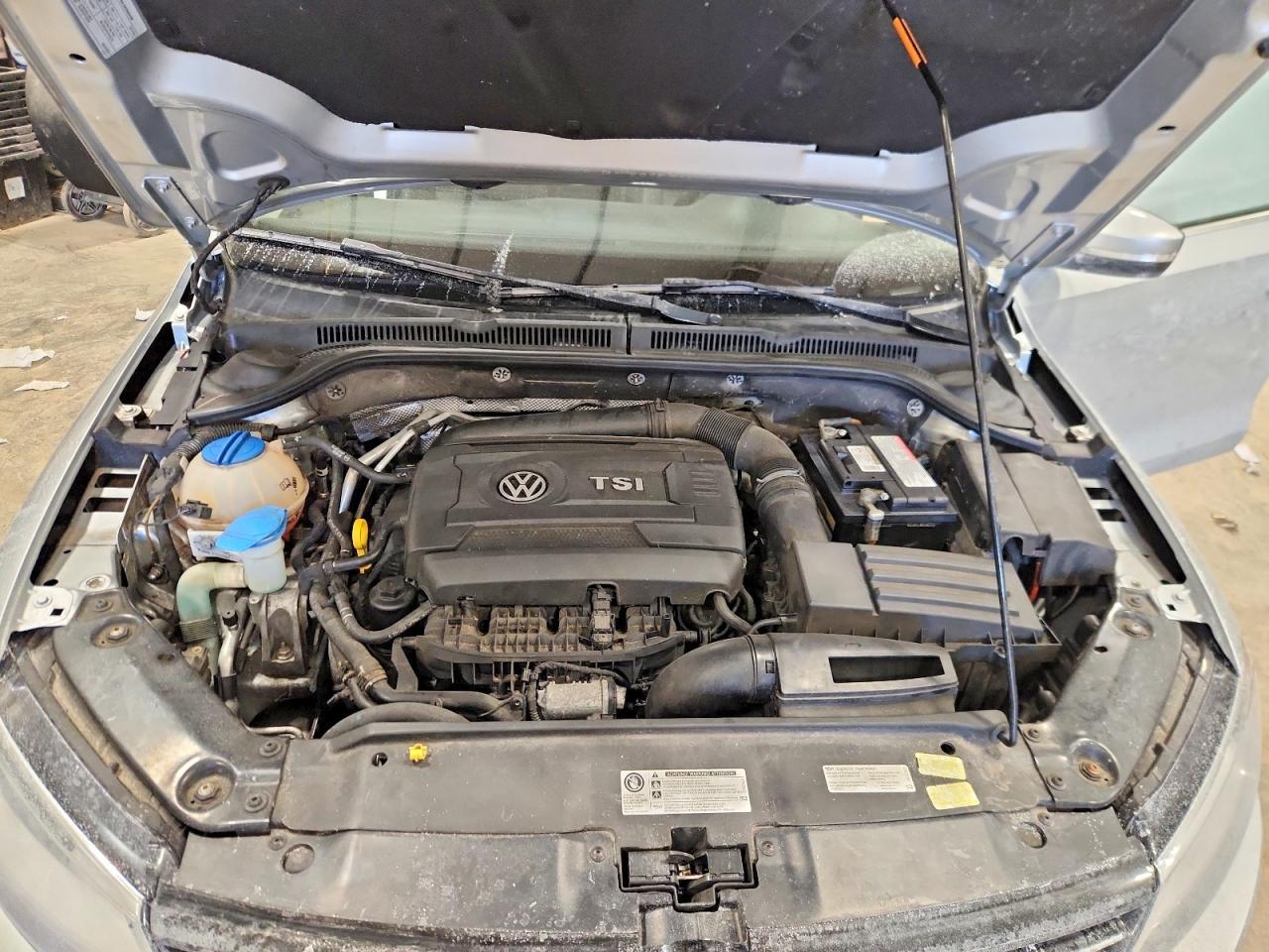 2014 VOLKSWAGEN JETTA