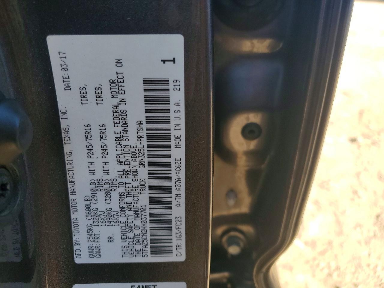 2017 TOYOTA TACOMA