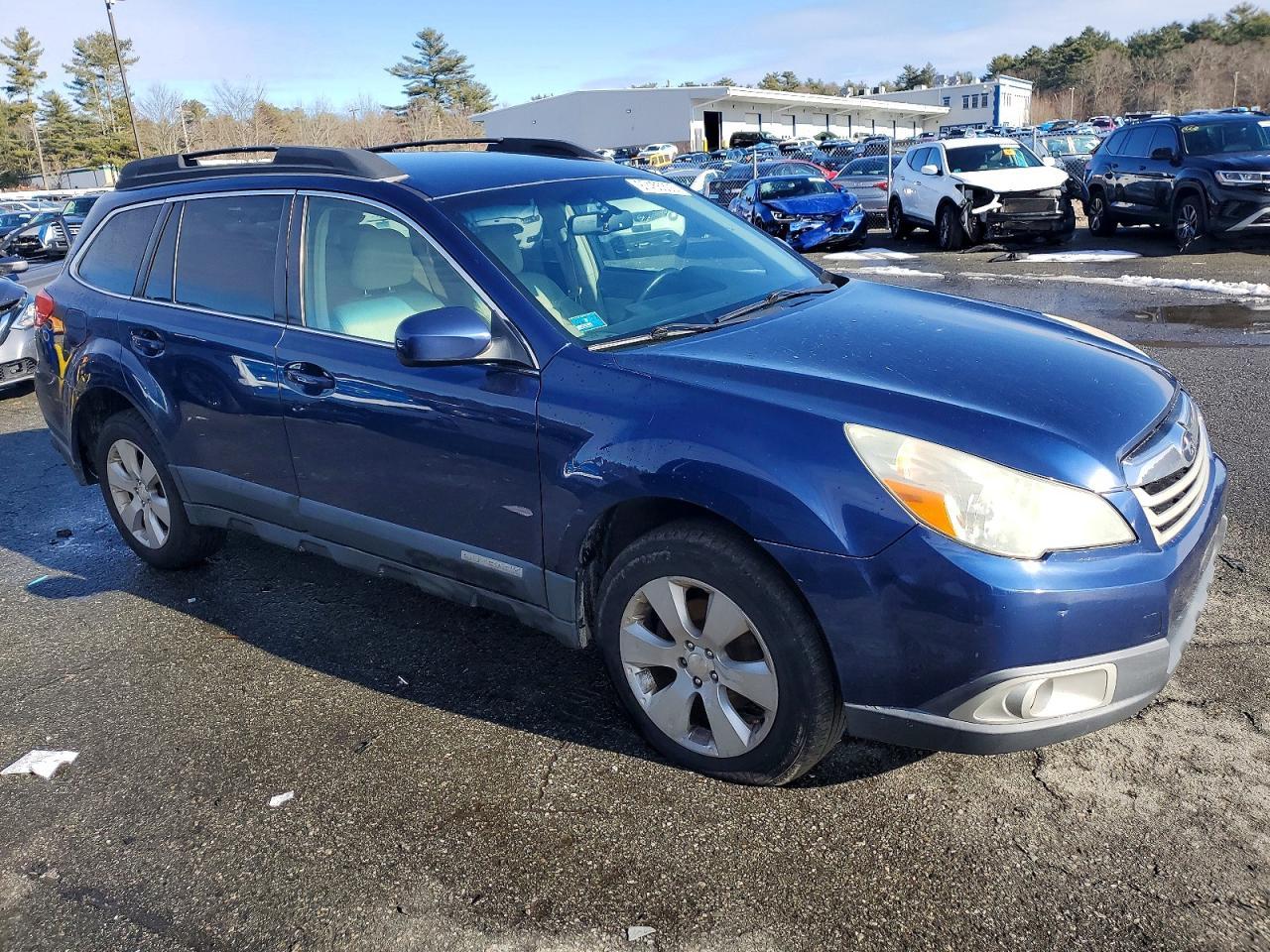 2010 SUBARU Outback