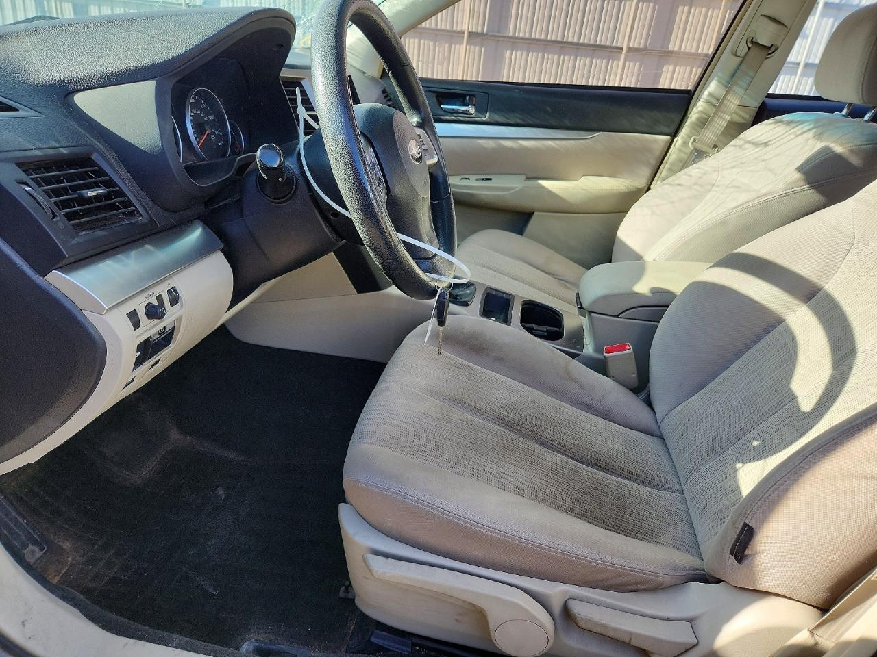 2014 SUBARU Legacy