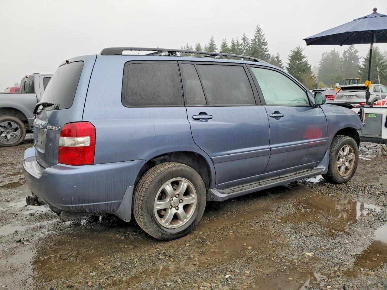 2005 TOYOTA HIGHLANDER