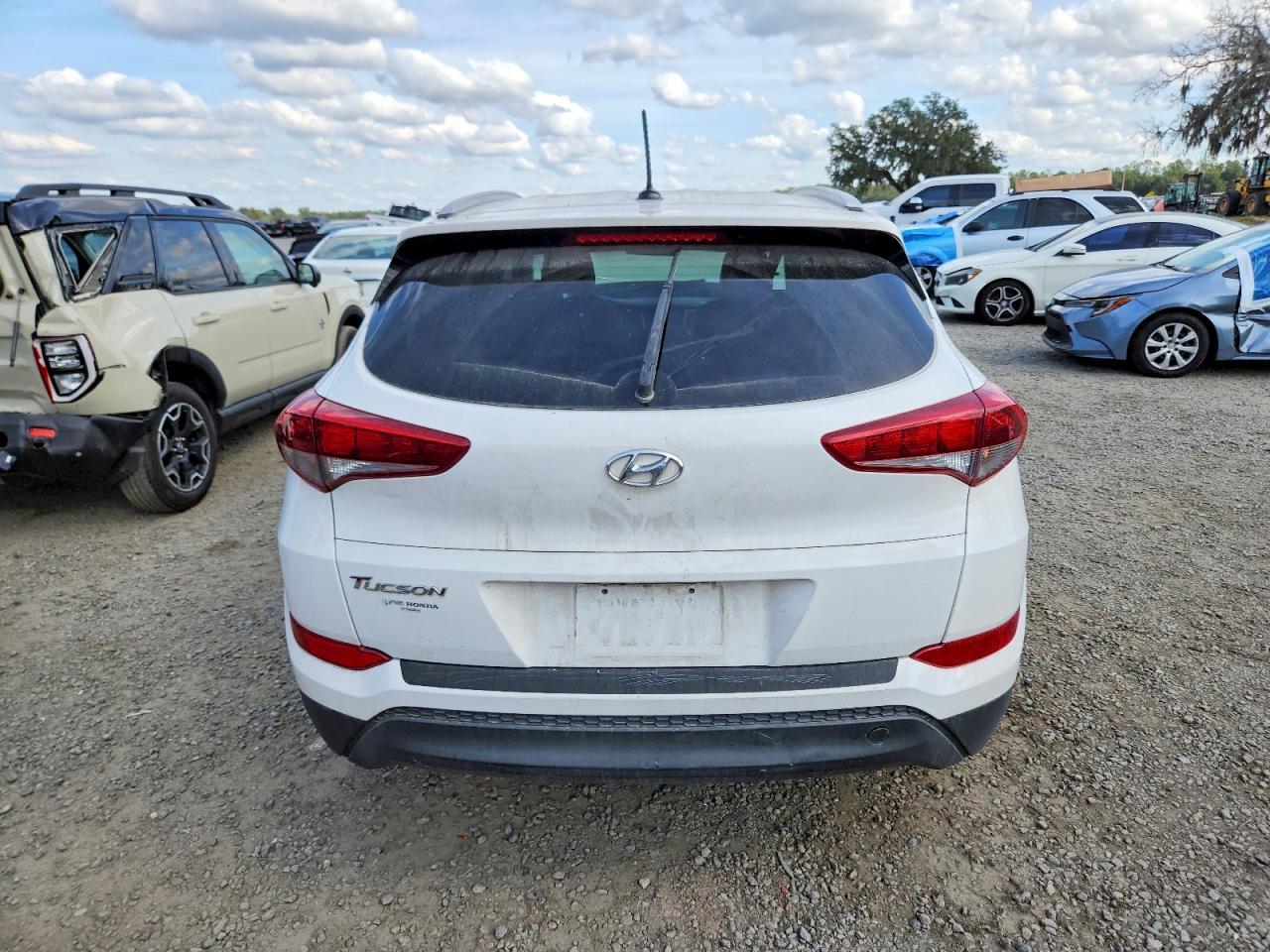 2016 HYUNDAI TUCSON
