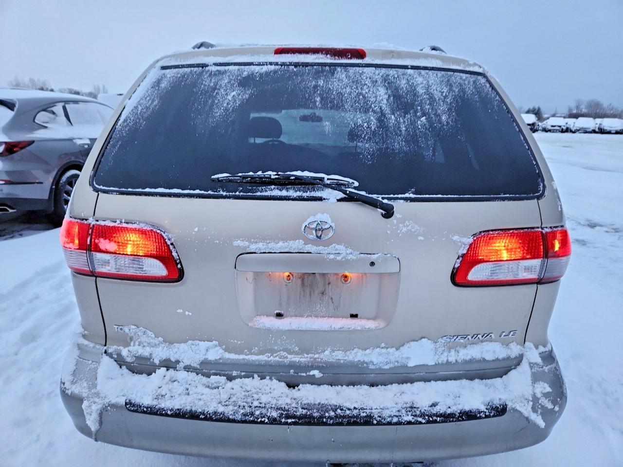2003 TOYOTA SIENNA