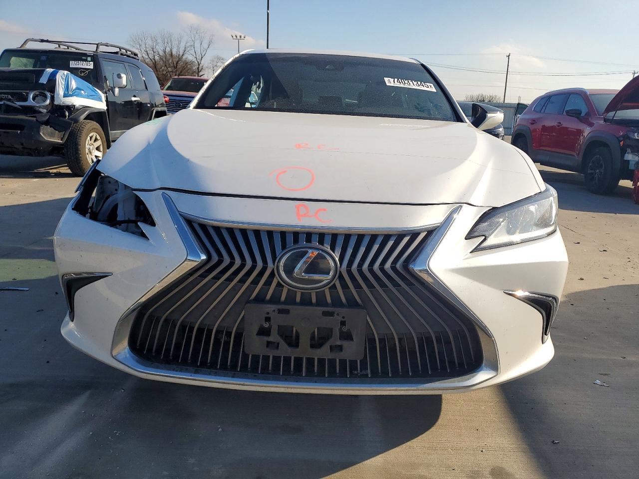 2021 LEXUS ES 250
