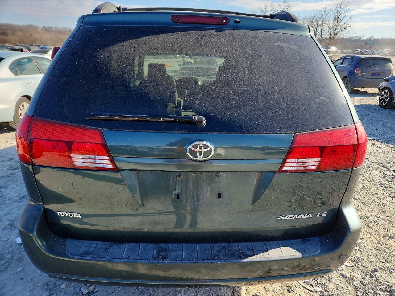 2005 TOYOTA SIENNA