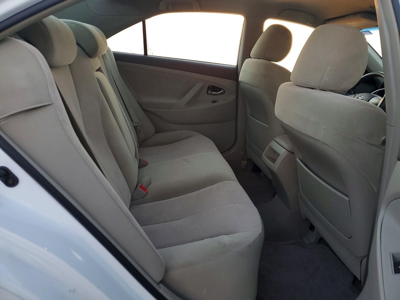 2010 TOYOTA CAMRY