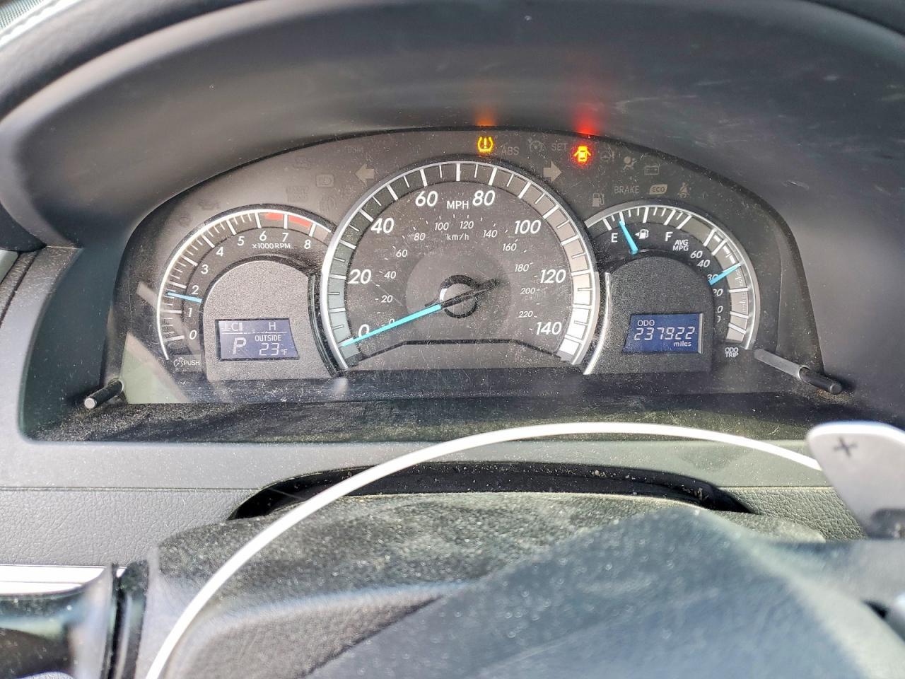 2014 TOYOTA CAMRY
