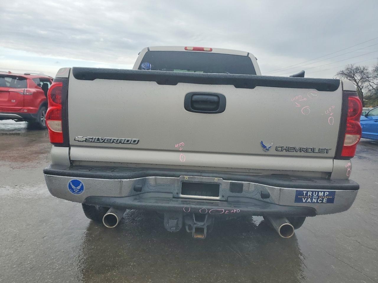 2004 CHEVROLET Silverado