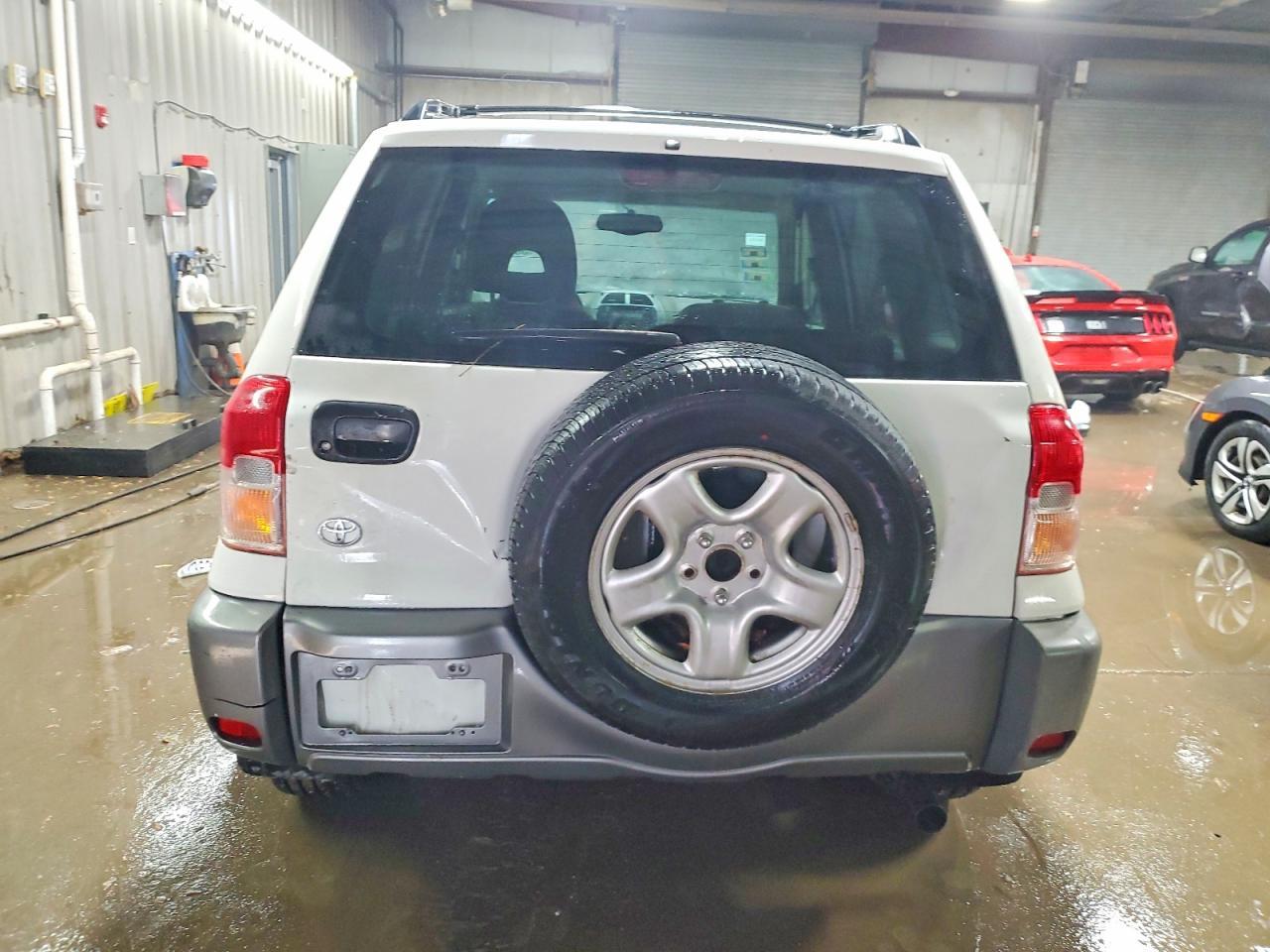 2002 TOYOTA RAV4