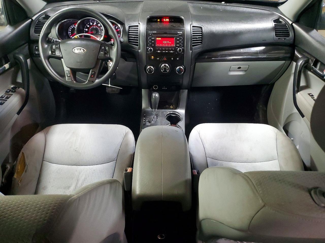 2011 KIA SORENTO