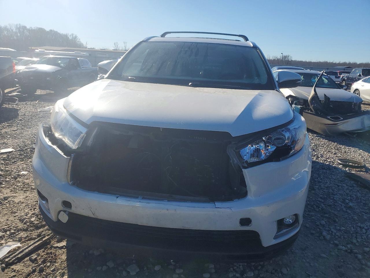 2015 TOYOTA HIGHLANDER