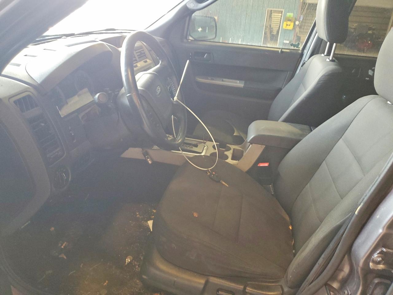 2009 FORD ESCAPE