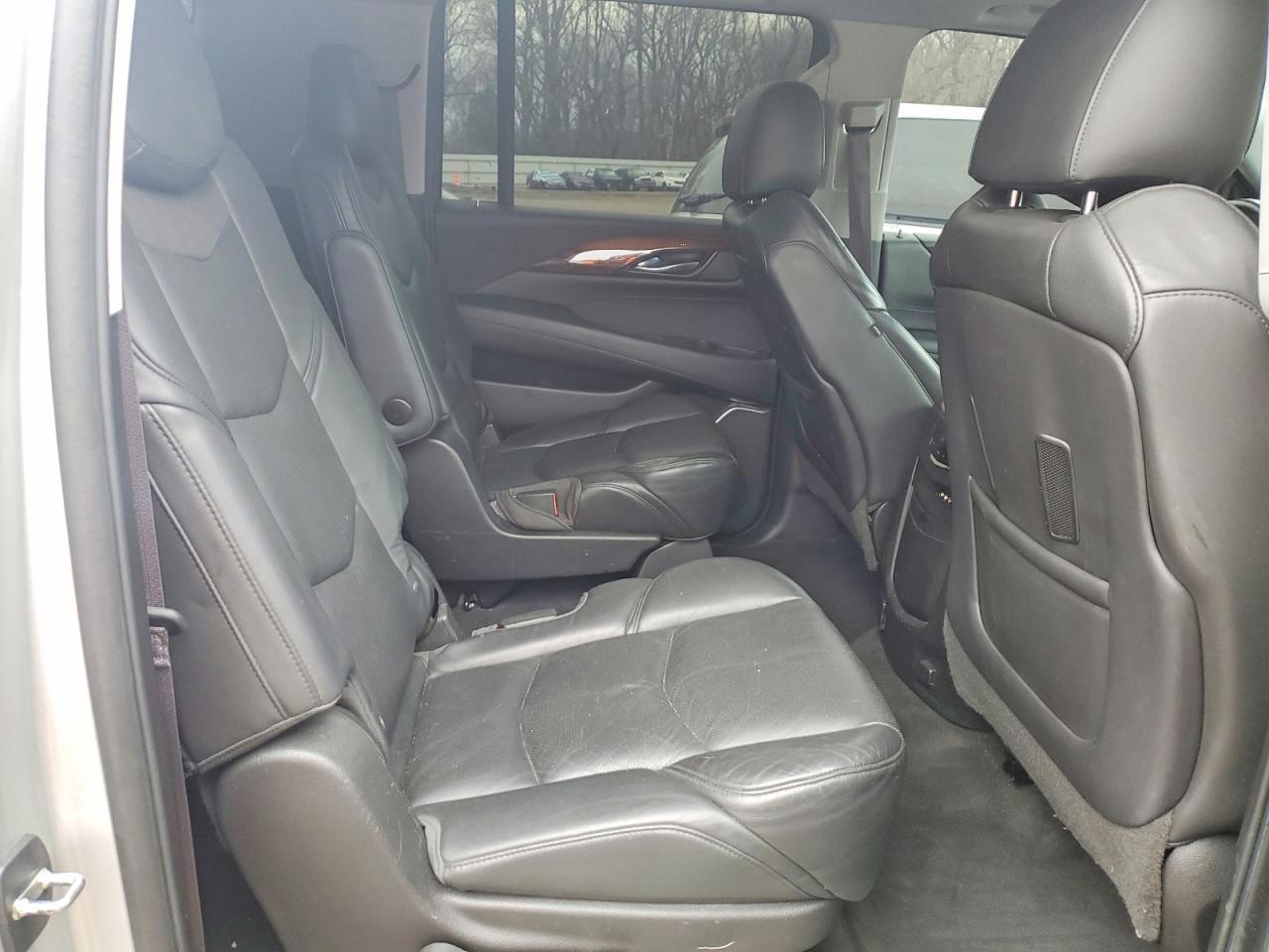 2015 CADILLAC Escalade ESV