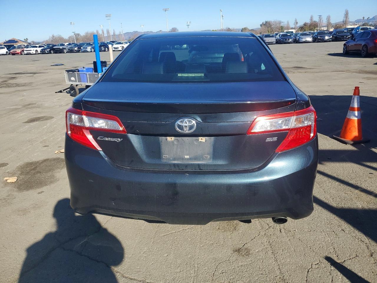 2013 TOYOTA CAMRY