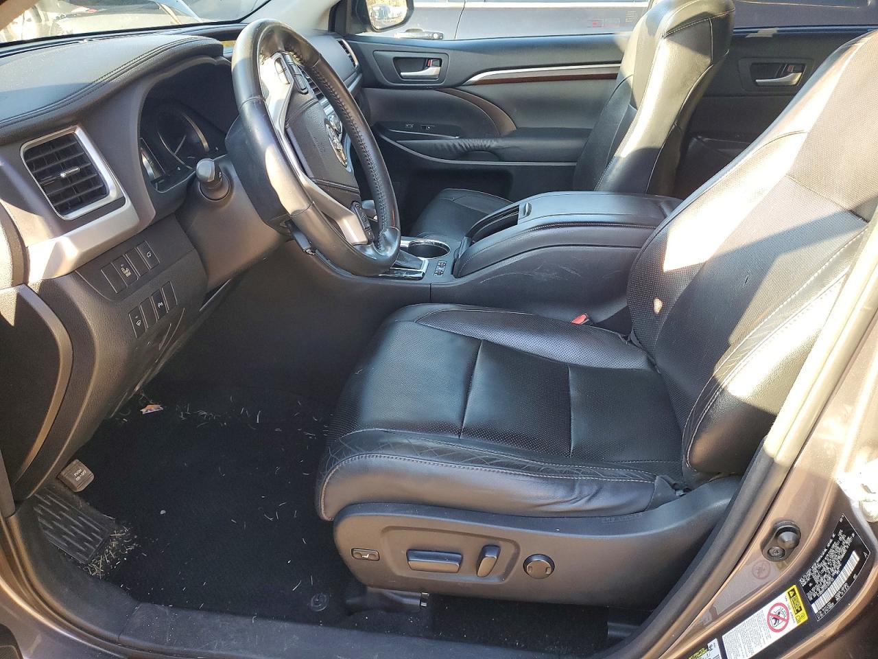 2014 TOYOTA HIGHLANDER