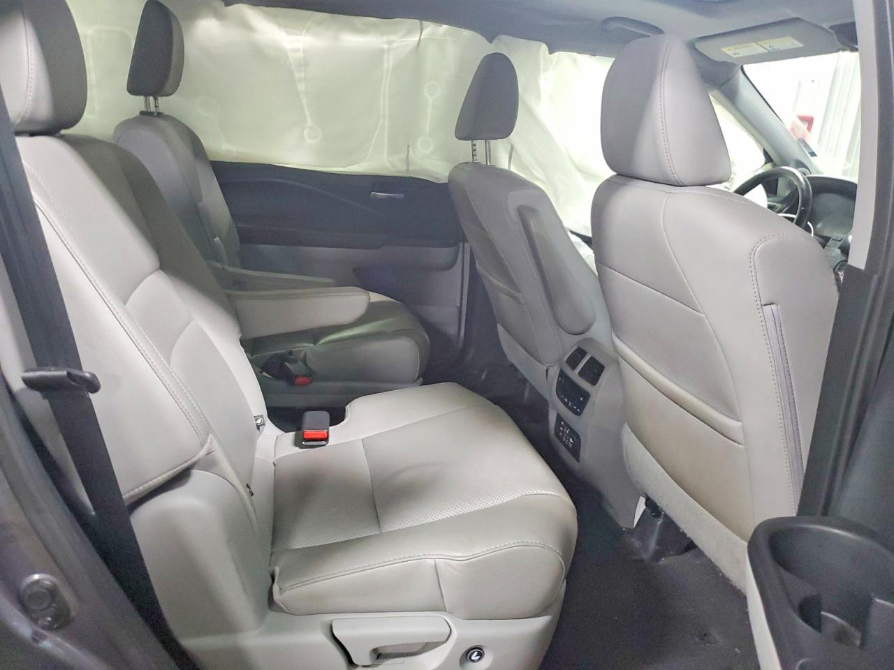 2017 HONDA PILOT