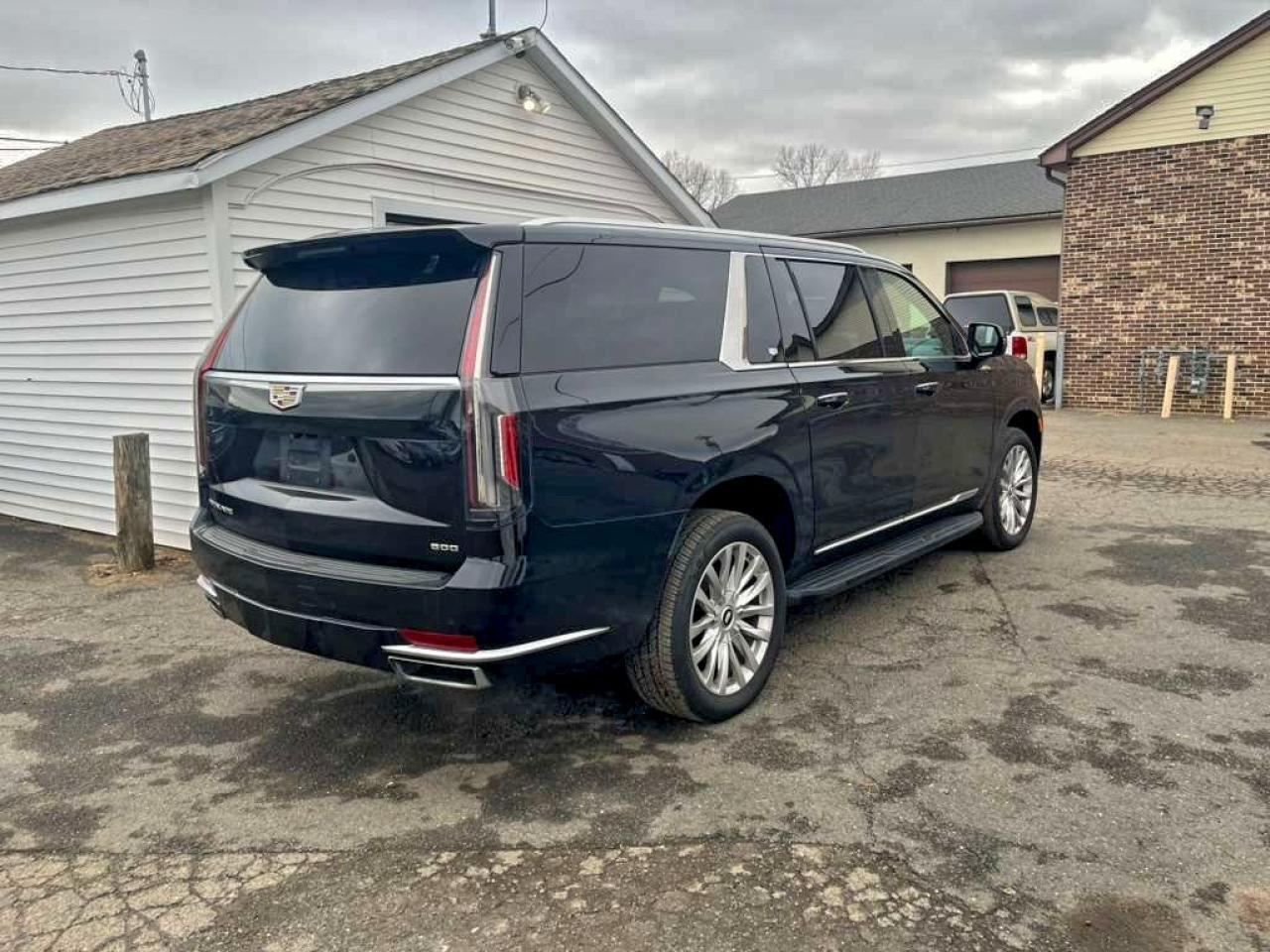 2022 CADILLAC Escalade ESV