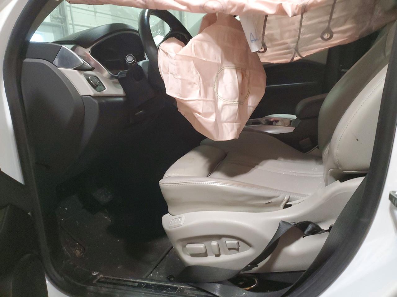2015 CADILLAC SRX