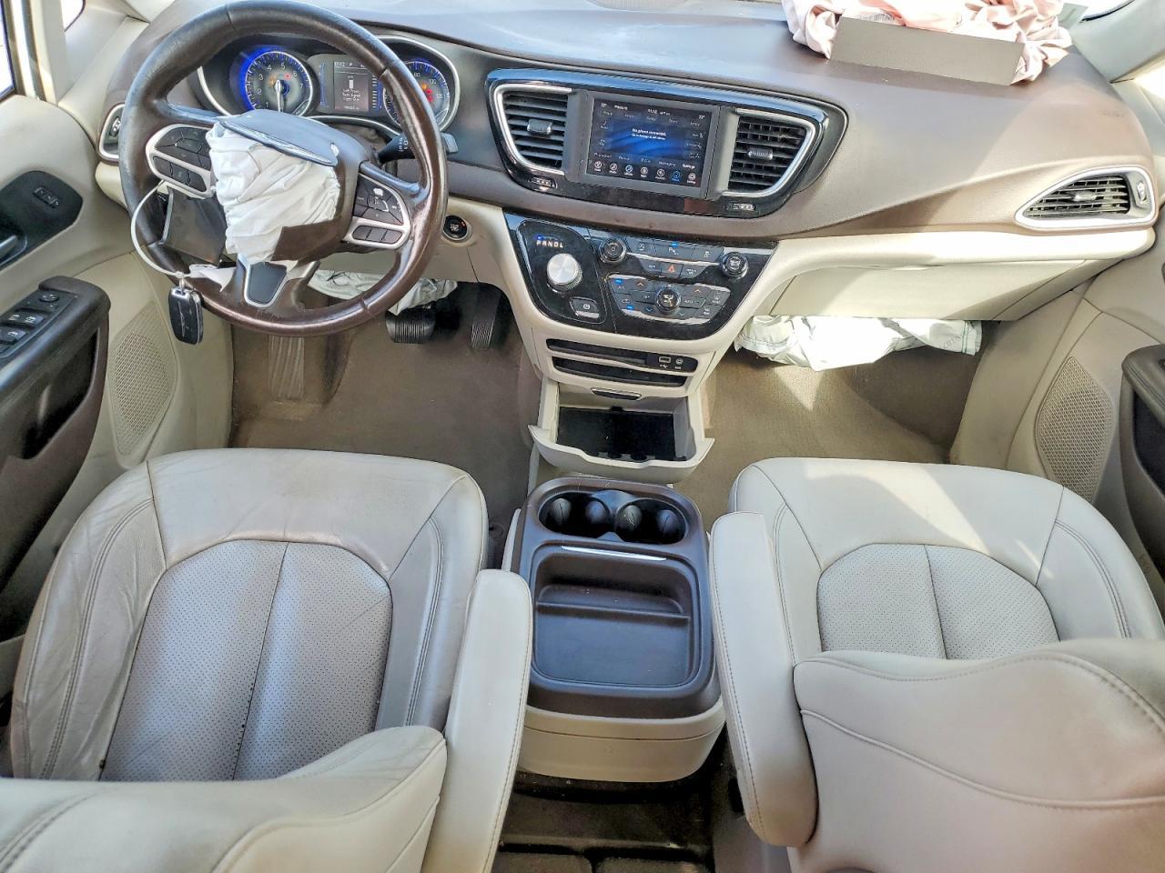 2020 CHRYSLER Pacifica
