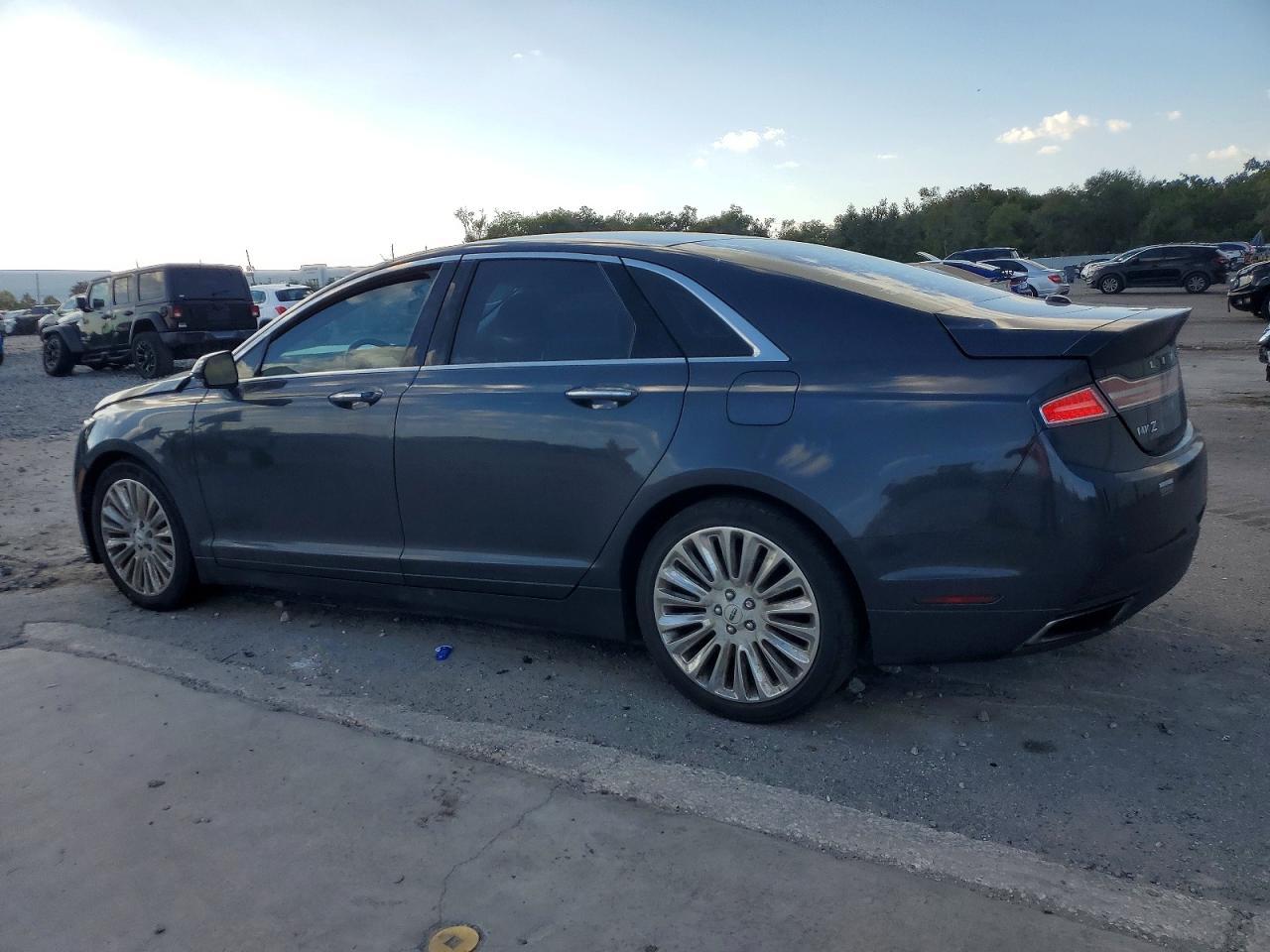 2013 LINCOLN MKZ