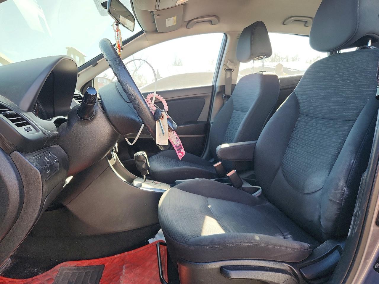 2016 HYUNDAI ACCENT