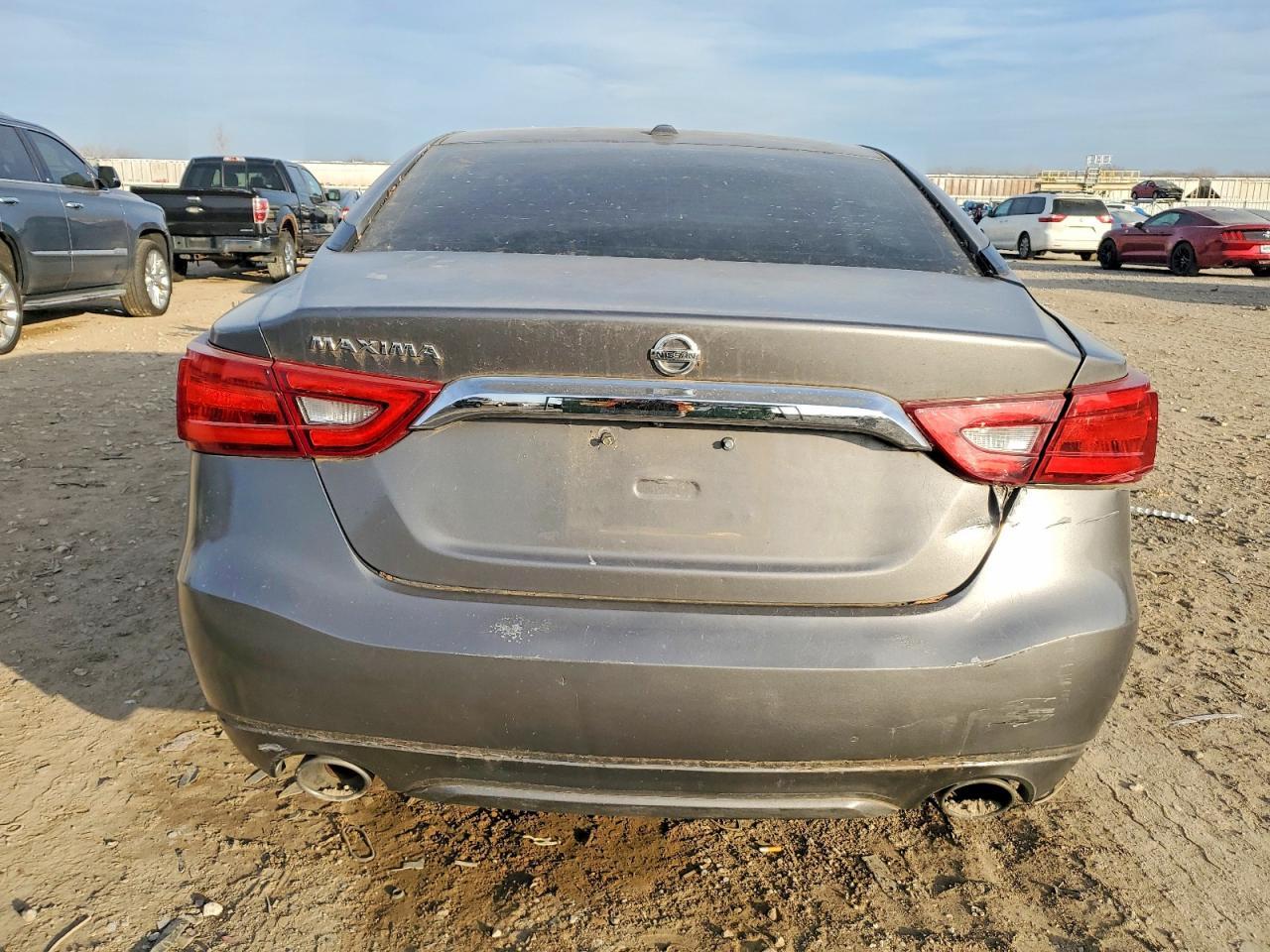 2016 NISSAN Maxima