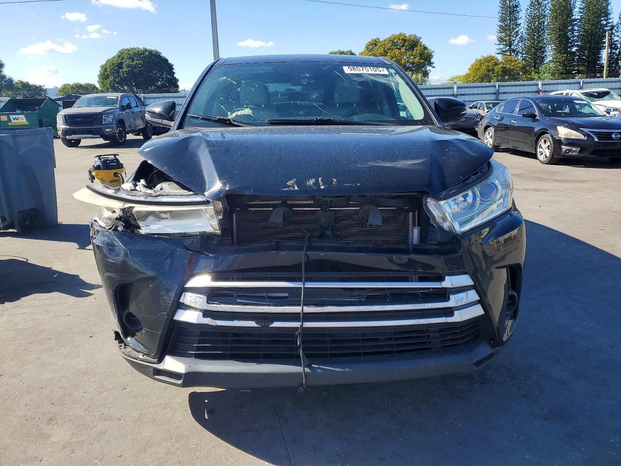 2019 TOYOTA HIGHLANDER