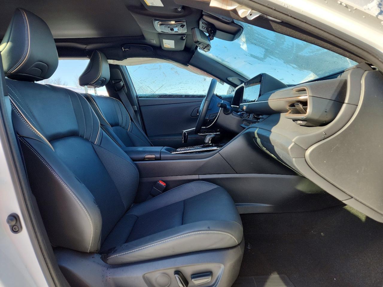 2025 TOYOTA Crown