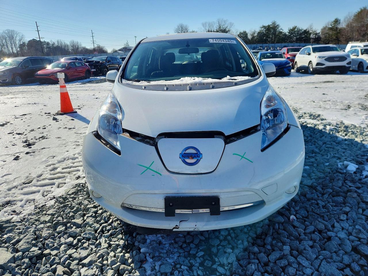2017 NISSAN LEAF