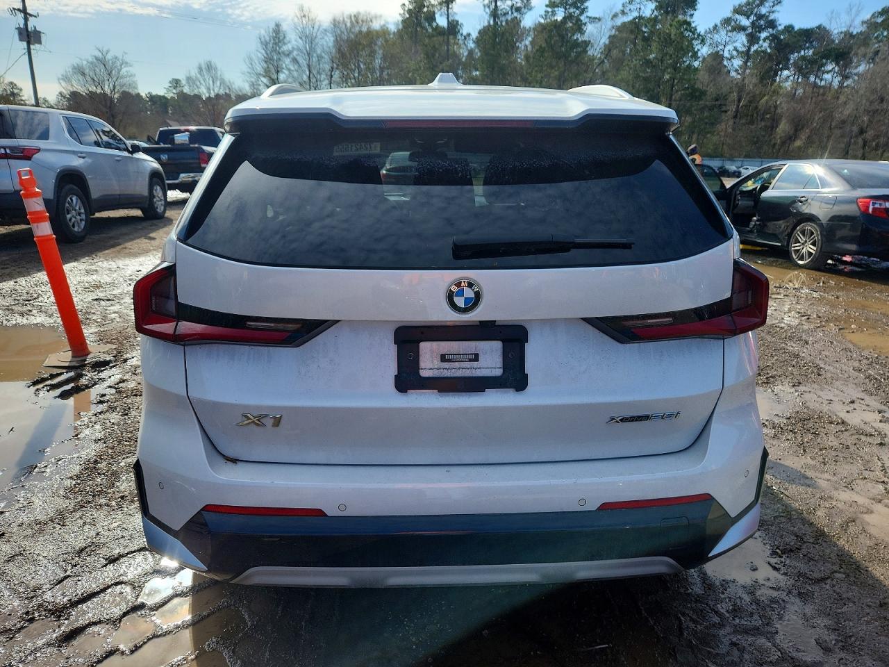 2023 BMW X1