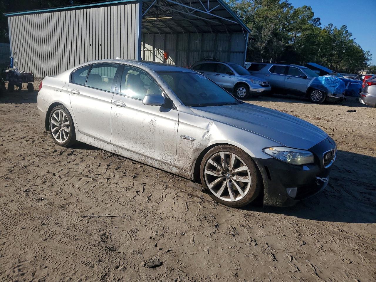 2011 BMW 5 series