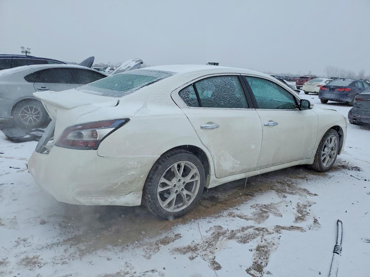 2013 NISSAN Maxima
